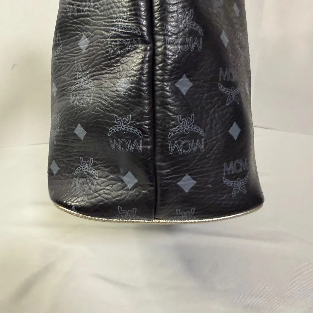 MCM Visetos Monogram Medium Tote Bag Black Gold‎ Lion Graphic Striped
